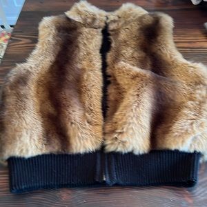 Women’s faux fur vest reversible TO BLACK sweater large EUC